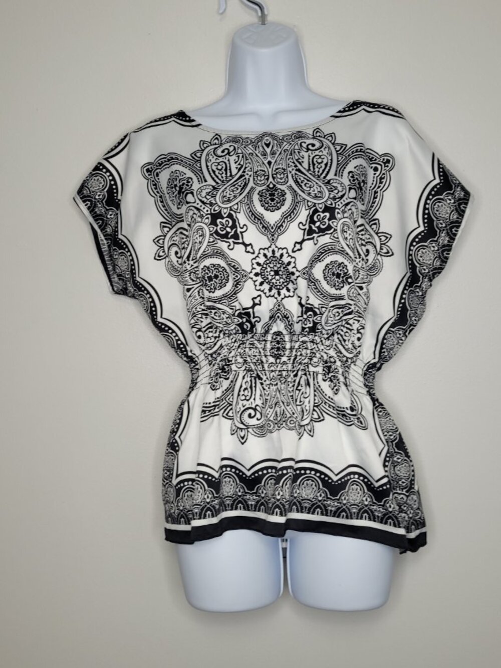 Y2k Amy wear black white dark boho print geometric print satin going out top m